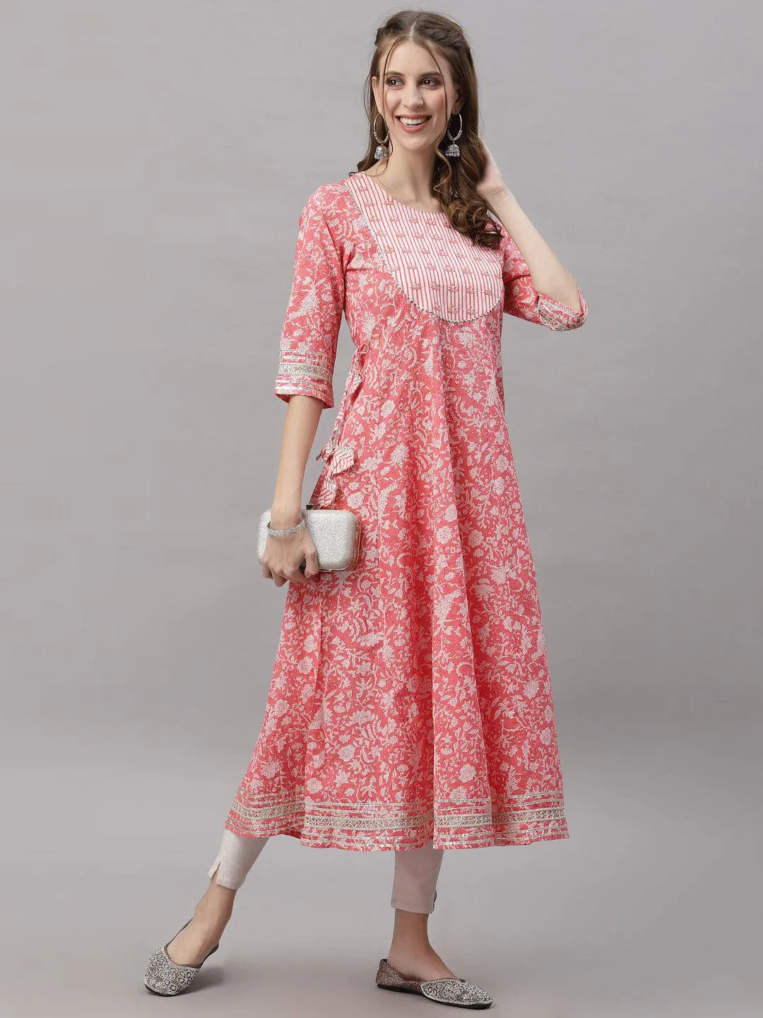 Aneesah Pink Tiered Printed Kurta By RAGAVI