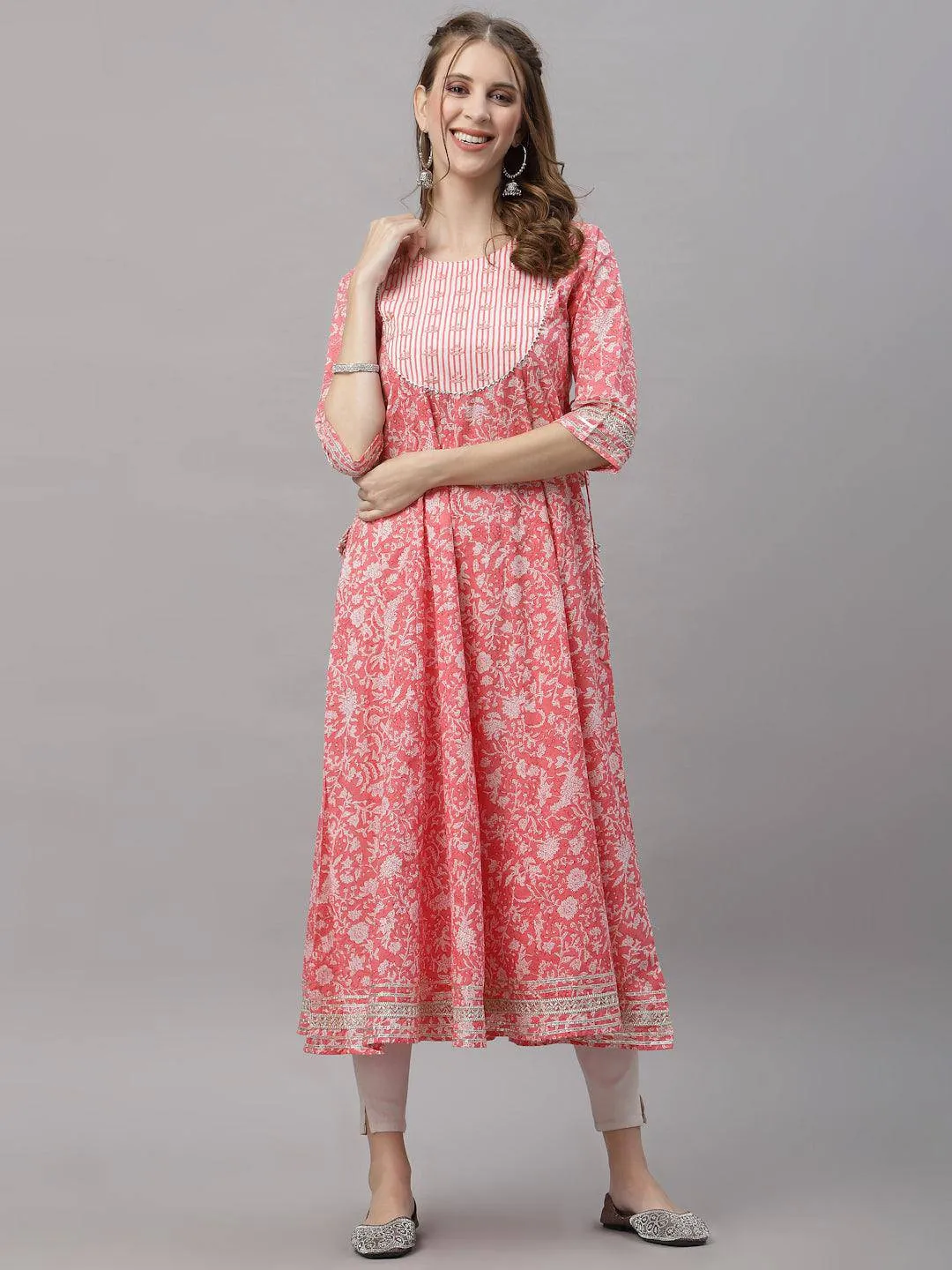 Aneesah Pink Tiered Printed Kurta By RAGAVI