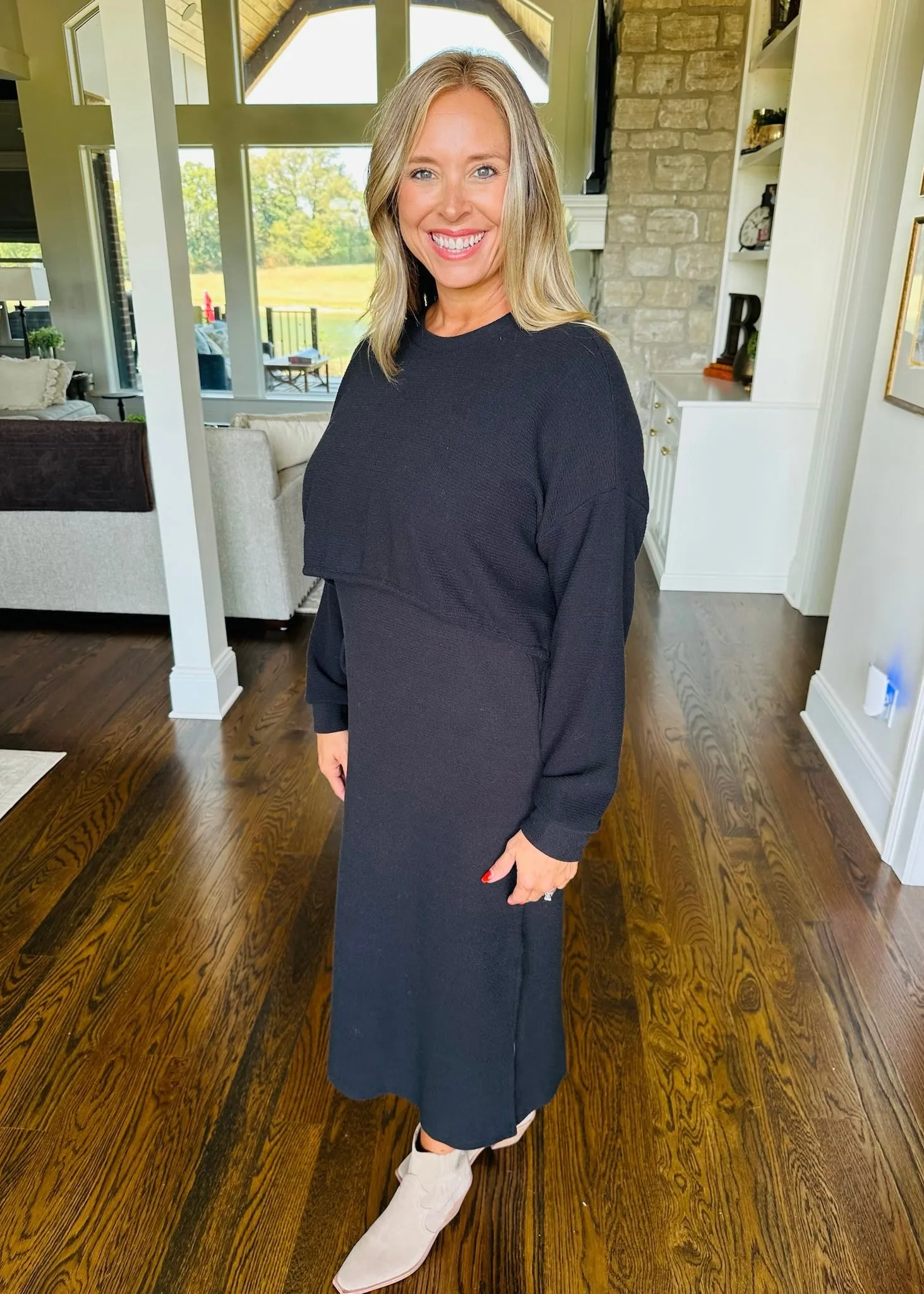 Black Round Neck Cinched dress