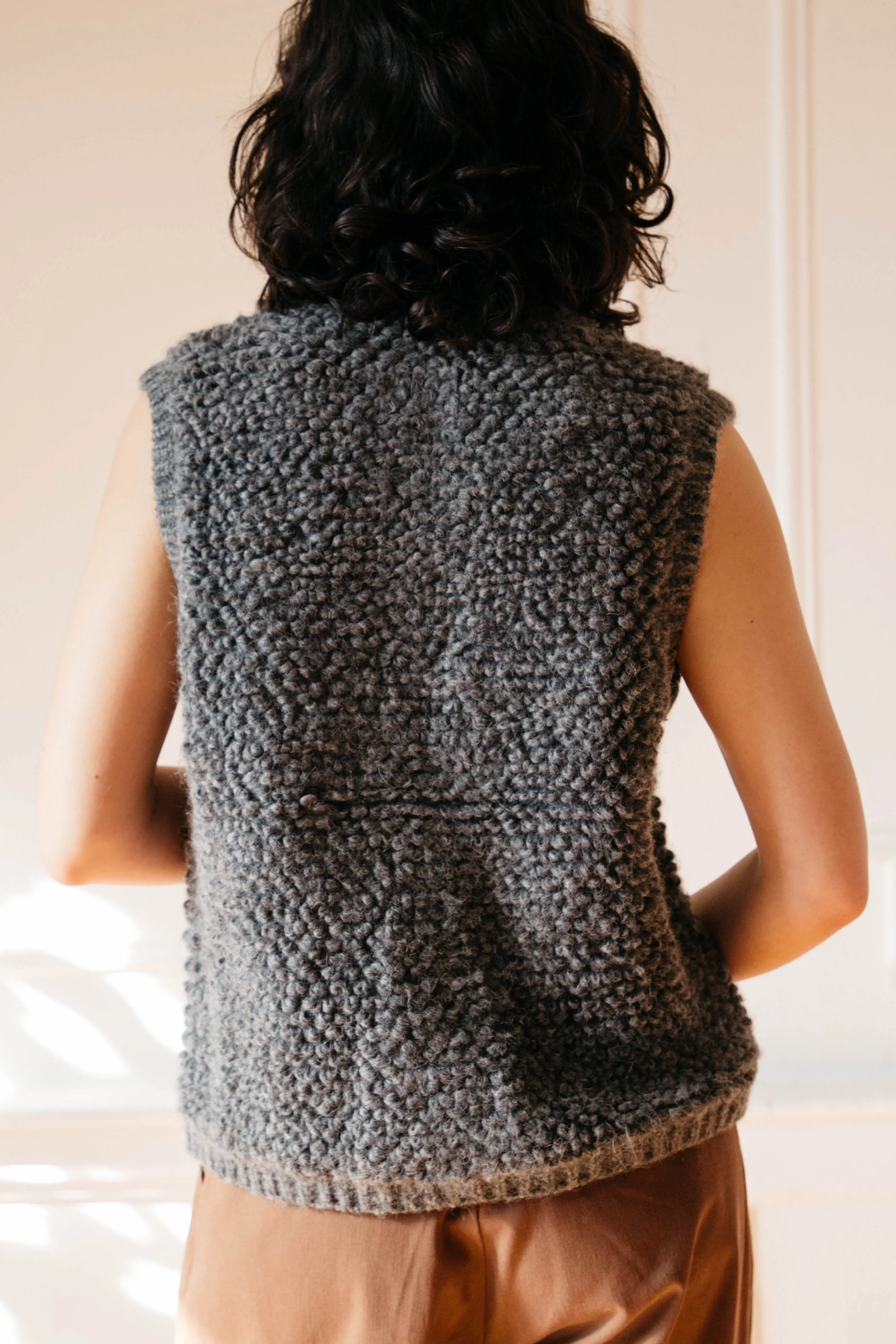 Cezar Loop Vest Sweater- Smoke