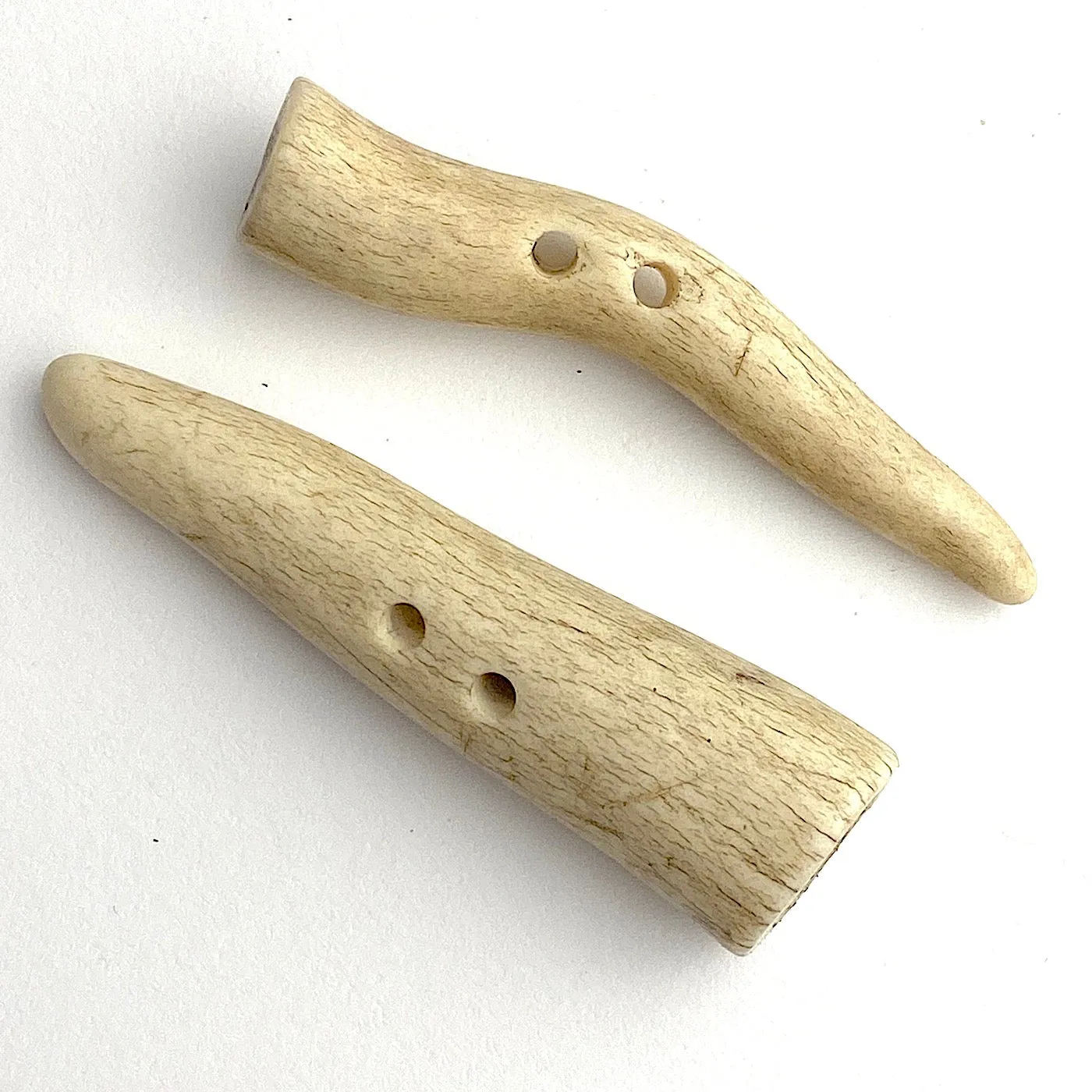 DEEPER SALE Genuine Elk/Deer Antler-Tip Toggle, 2" Natural Light Beige/Grays   # SW-200