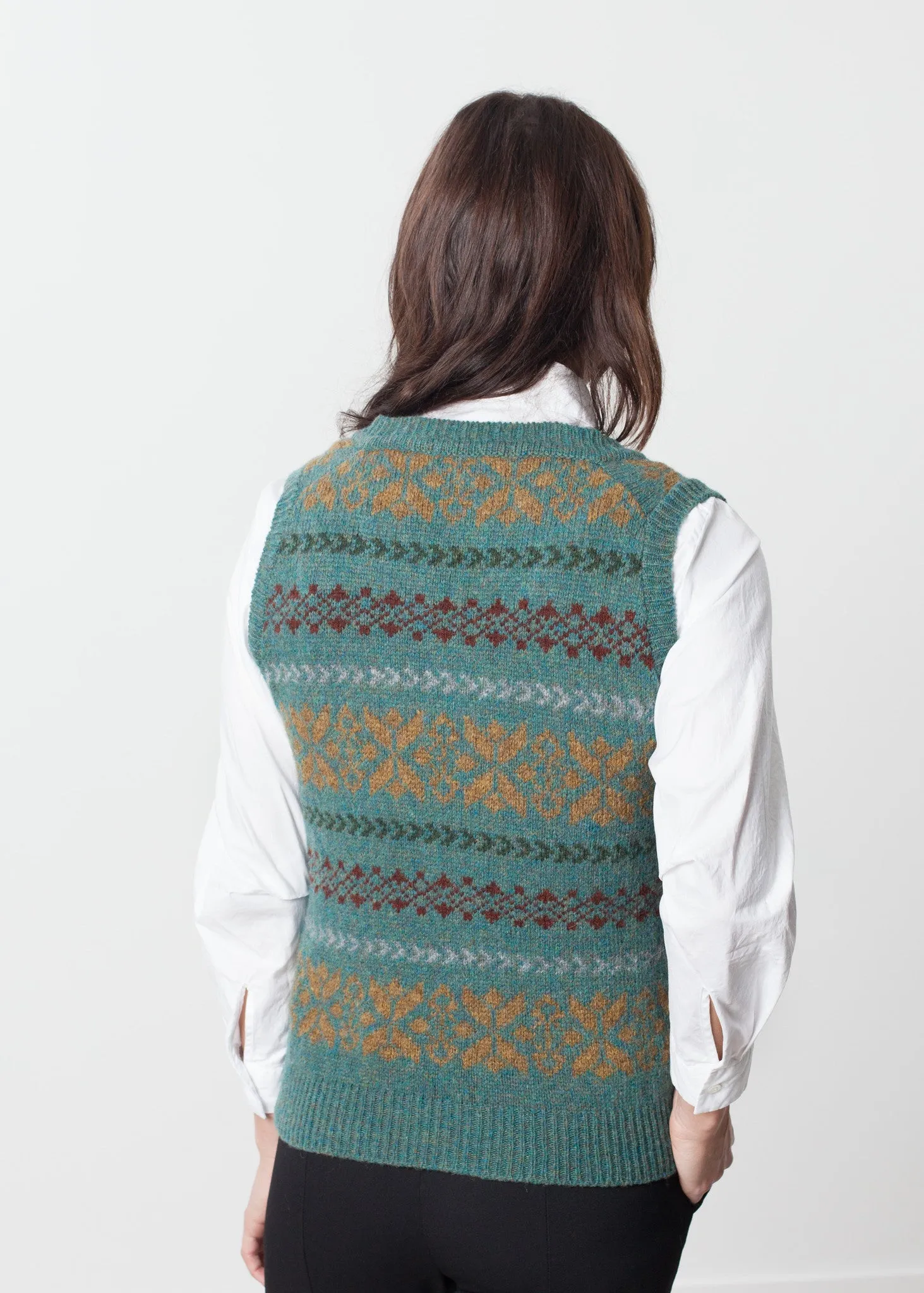 Fair Isle Vest in Army