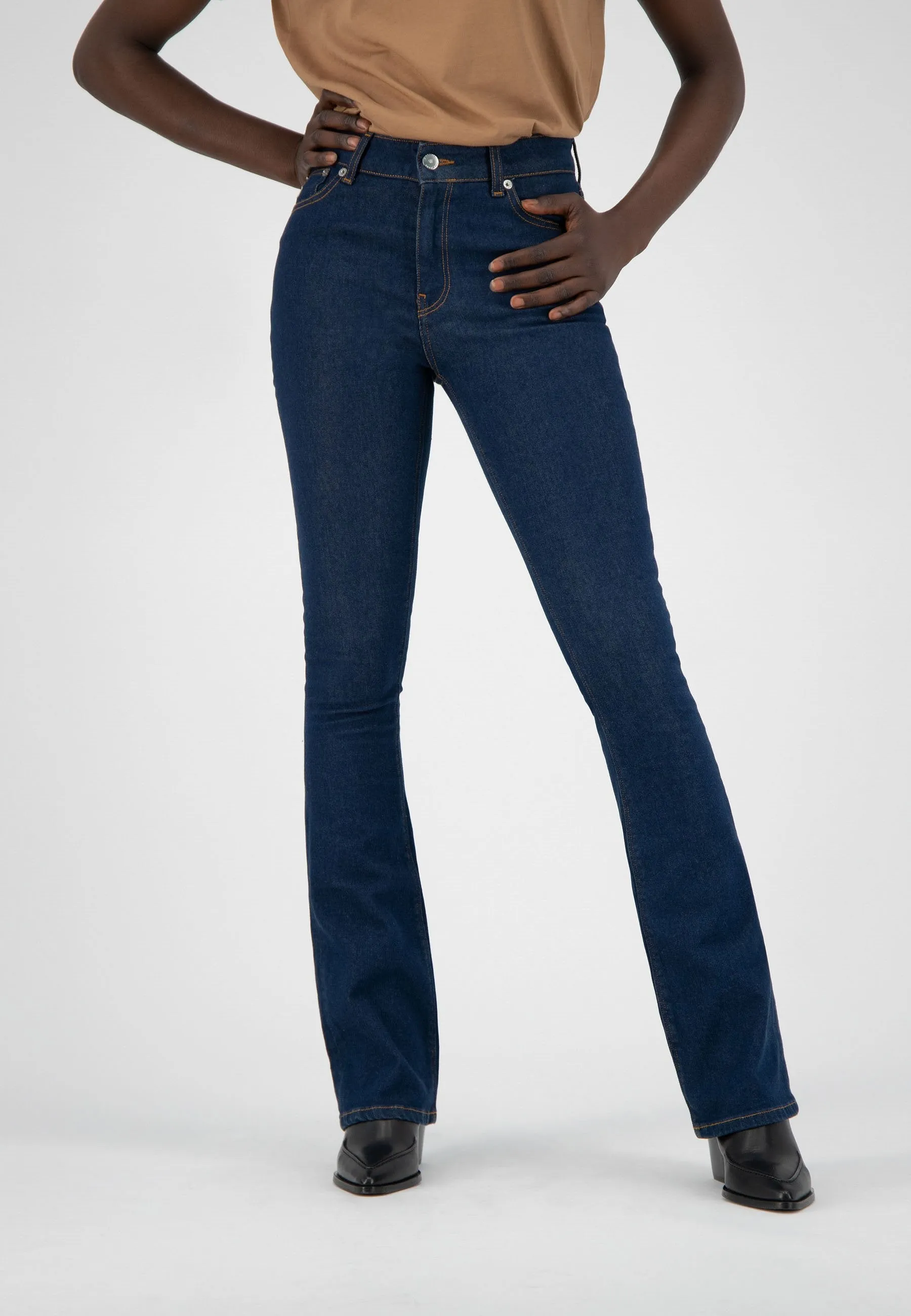 Flared Hazen Jeans Strong Blue