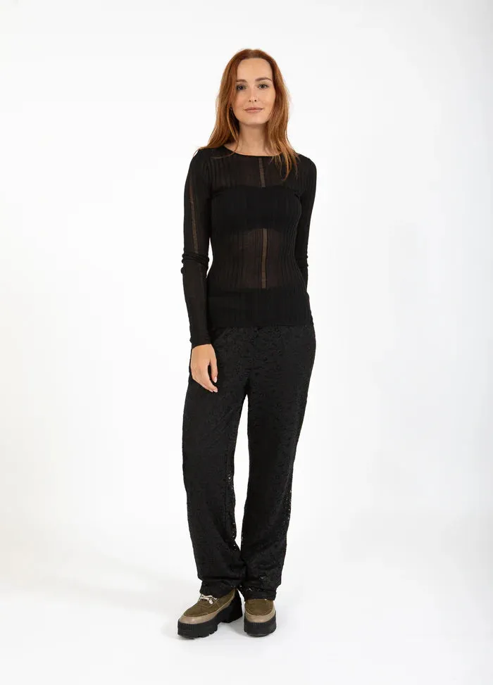 Grace Long Sleeved Fine Knit Top in Black