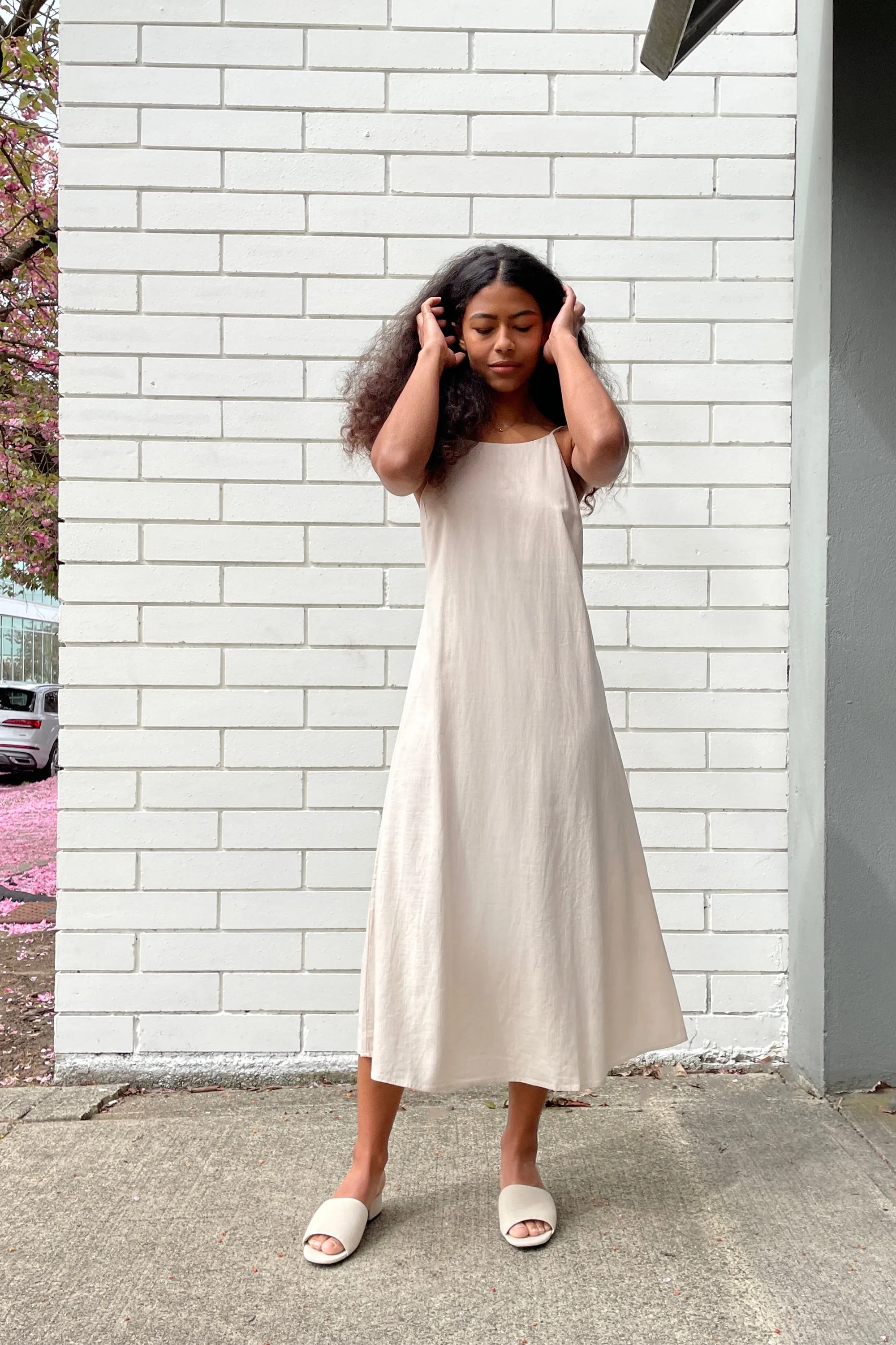 LINEN BLEND MIDI DRESS