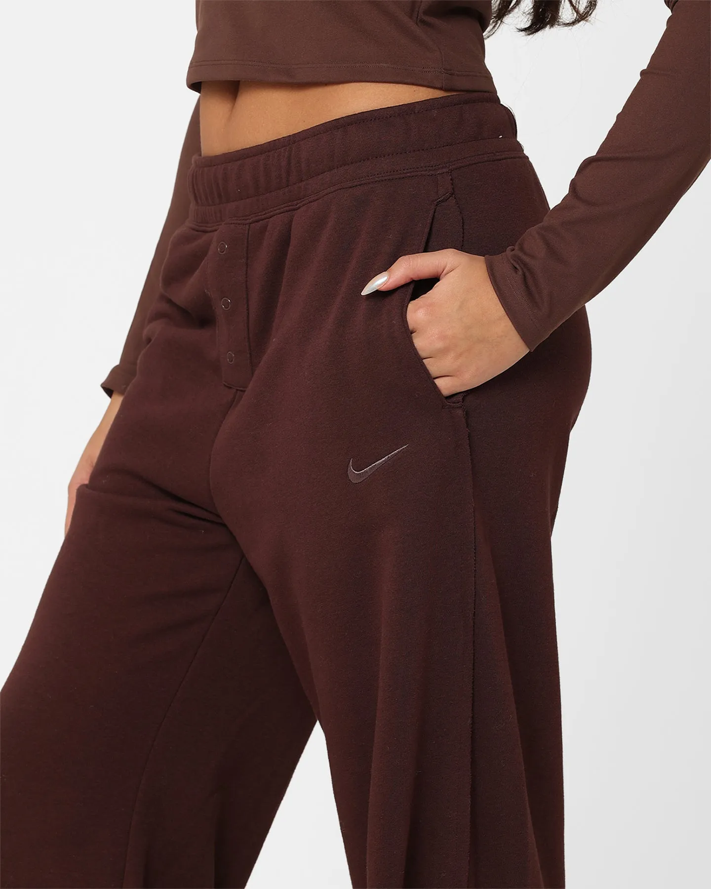 Nike Women's Sportswear Everyday Modern Wide Leg Pants Earth/Plum Eclipse