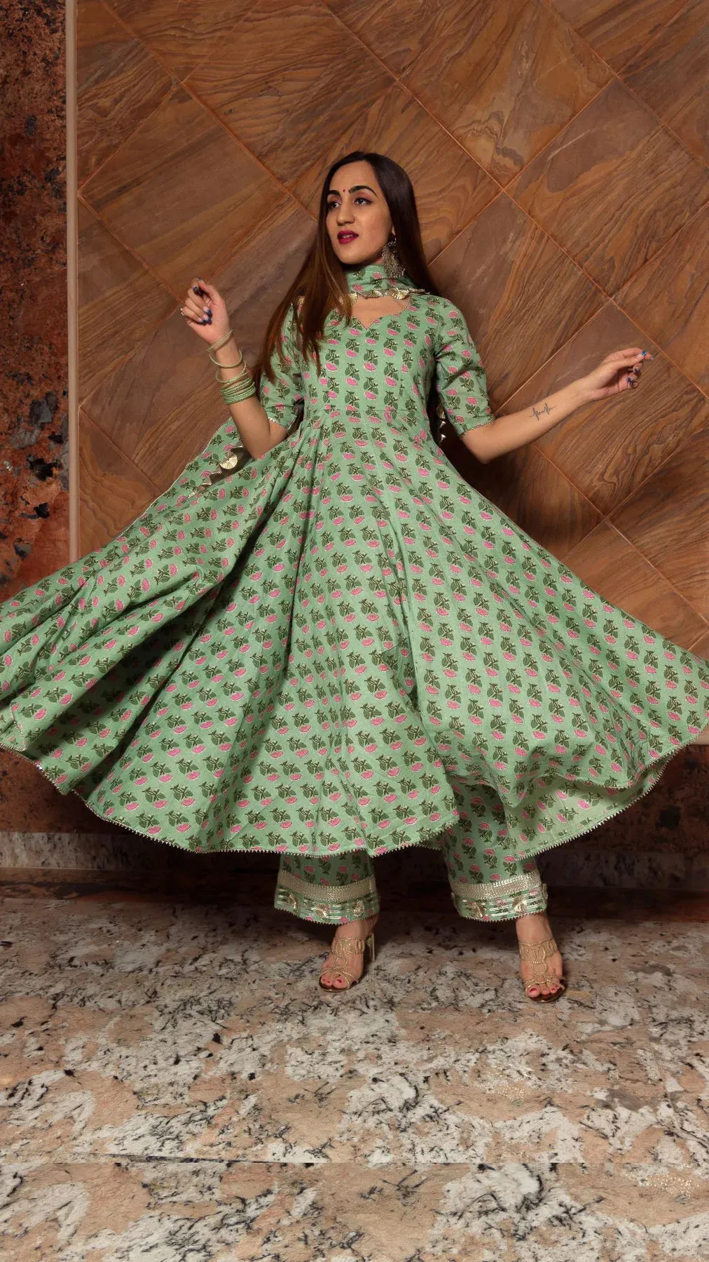 Paisley Cotton Green Floral Print Anarkali Set with Soft Net Dupatta