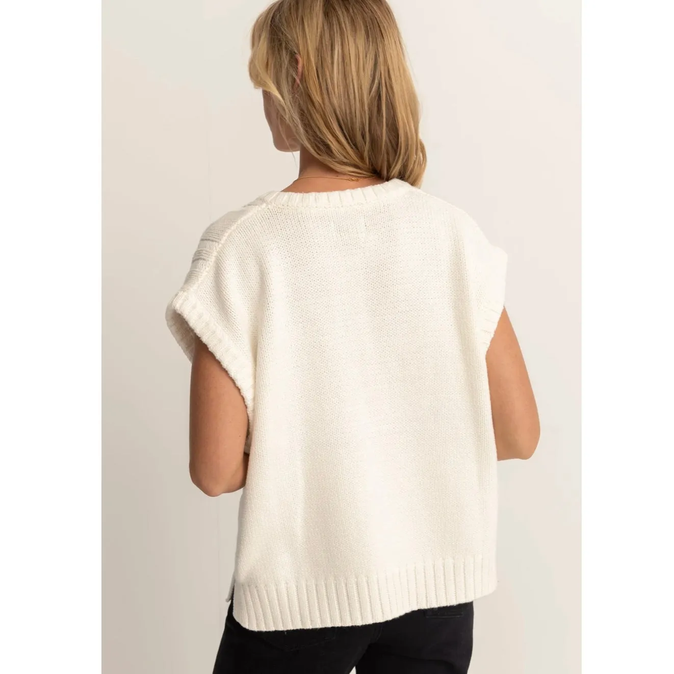 Rhythm | Finley Cable Knit Vest | White