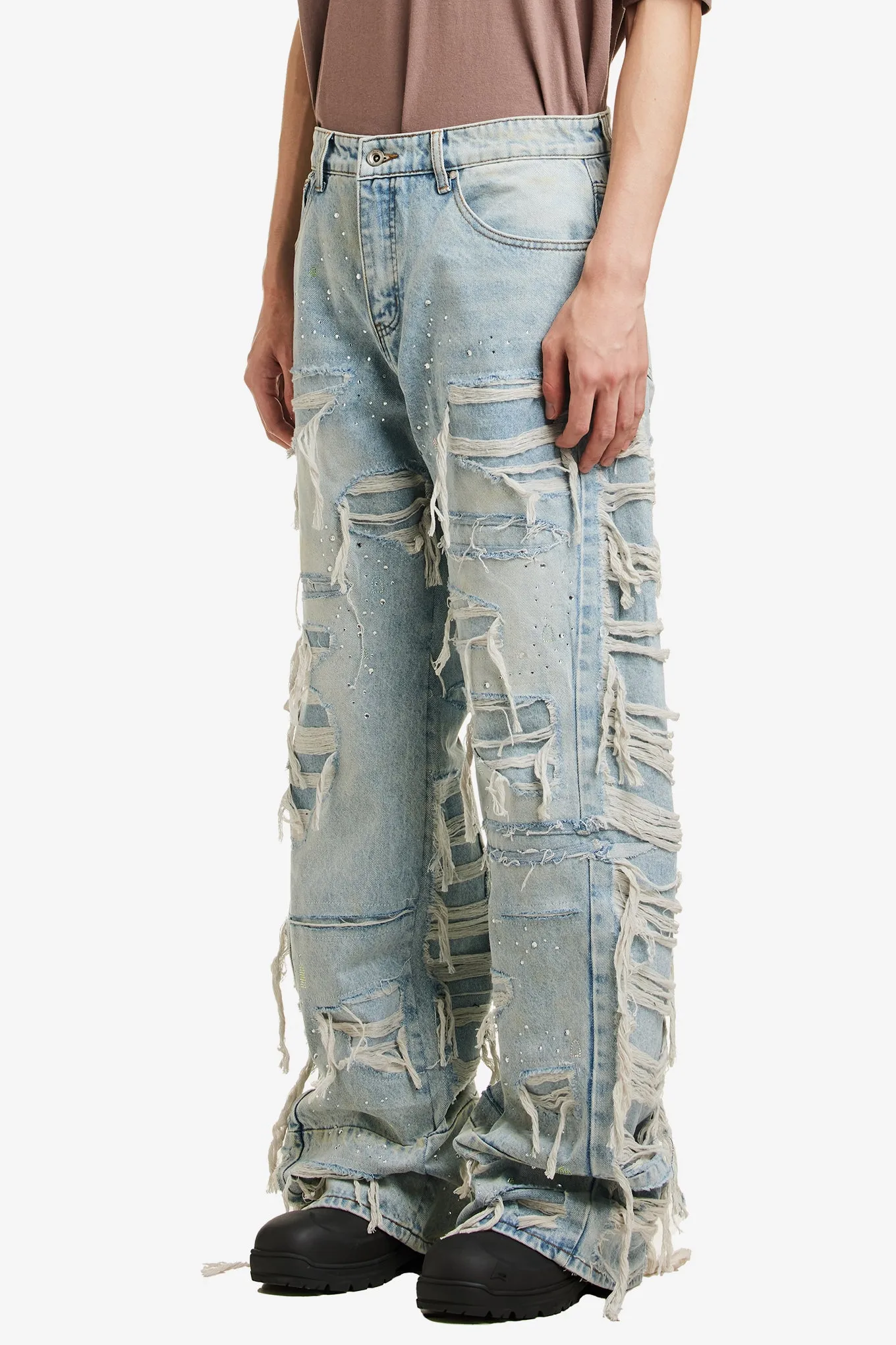 ULTRA FLARE DISTRESSED DENIM