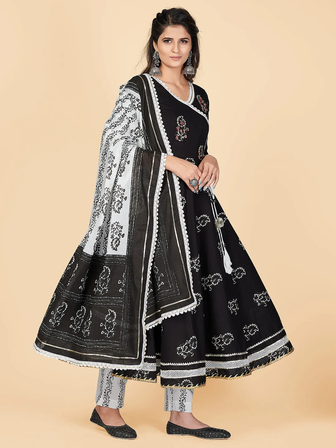 Women'S Black Anarkali Kurta & Pant With Dupatta- (3Pcs Set)